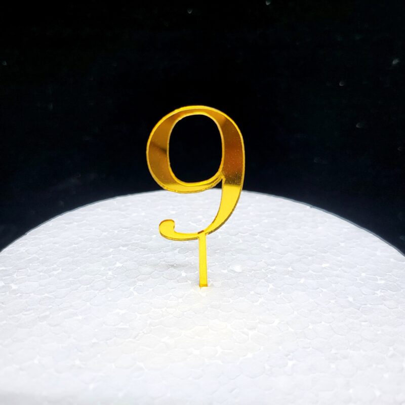 Cake - cupcake - topper klein goud 9