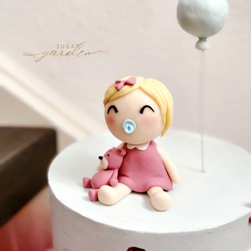 Fondant Figuurtje Baby Girl met een ballon