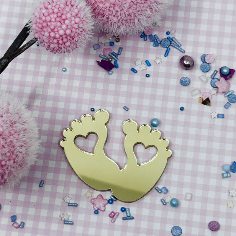 Miniowe Formy 3D Taartdecoratie "feet met hart" 5x4.2cm Goud