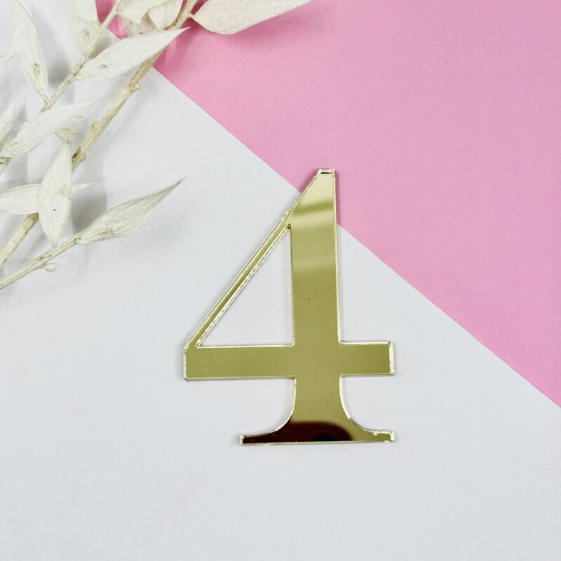 Goud Cijfer 4 Classic 5cm