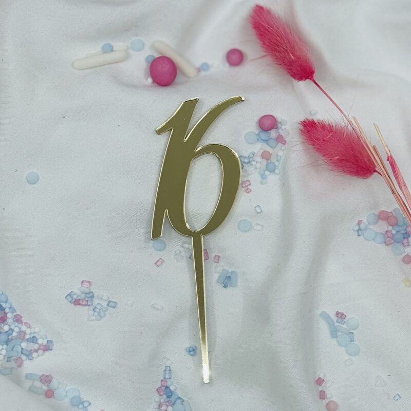 Cijfer 16 Cake Topper Goud 5cm