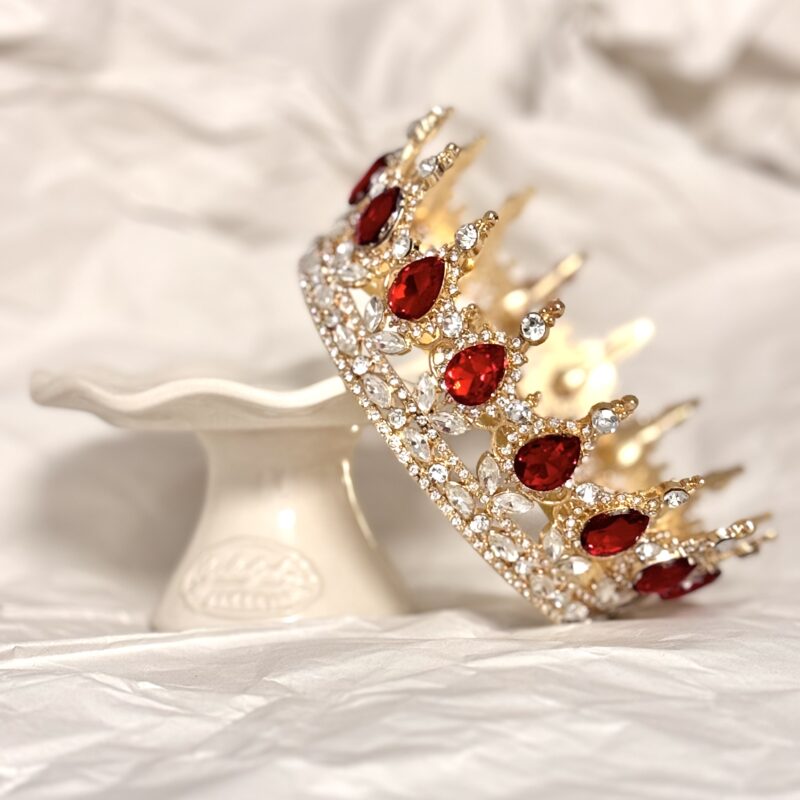 Gouden Kroon  taarttopper - rood kristal 12cm