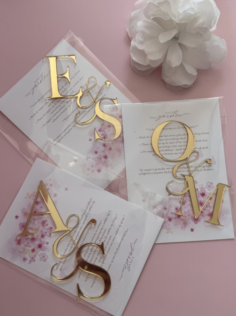 Initialen cake decor Elegant style