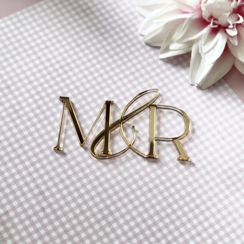 Initialen cake decor