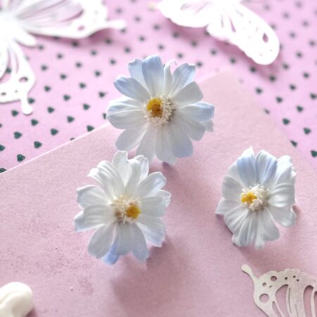 Zinnia preserved Earth Matters - White blue 600